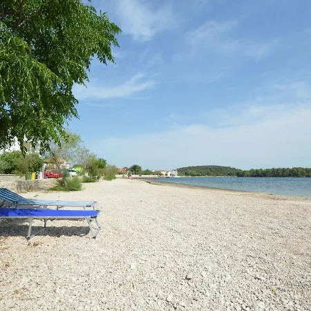 Apartment Ivana-2 By Interhome Raslina